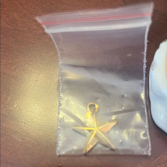 Lenox Angel of Faith White and Gold Box - Picture 5 of 5